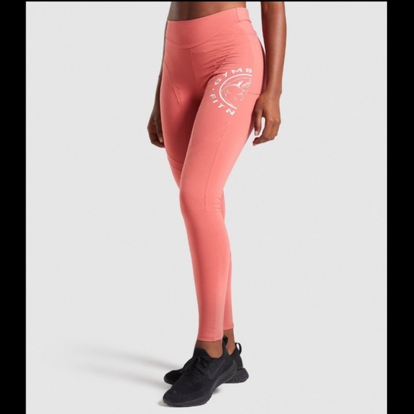 HP 🎉 Gymshark Coral Workout Leggings - Picture 2 of 12